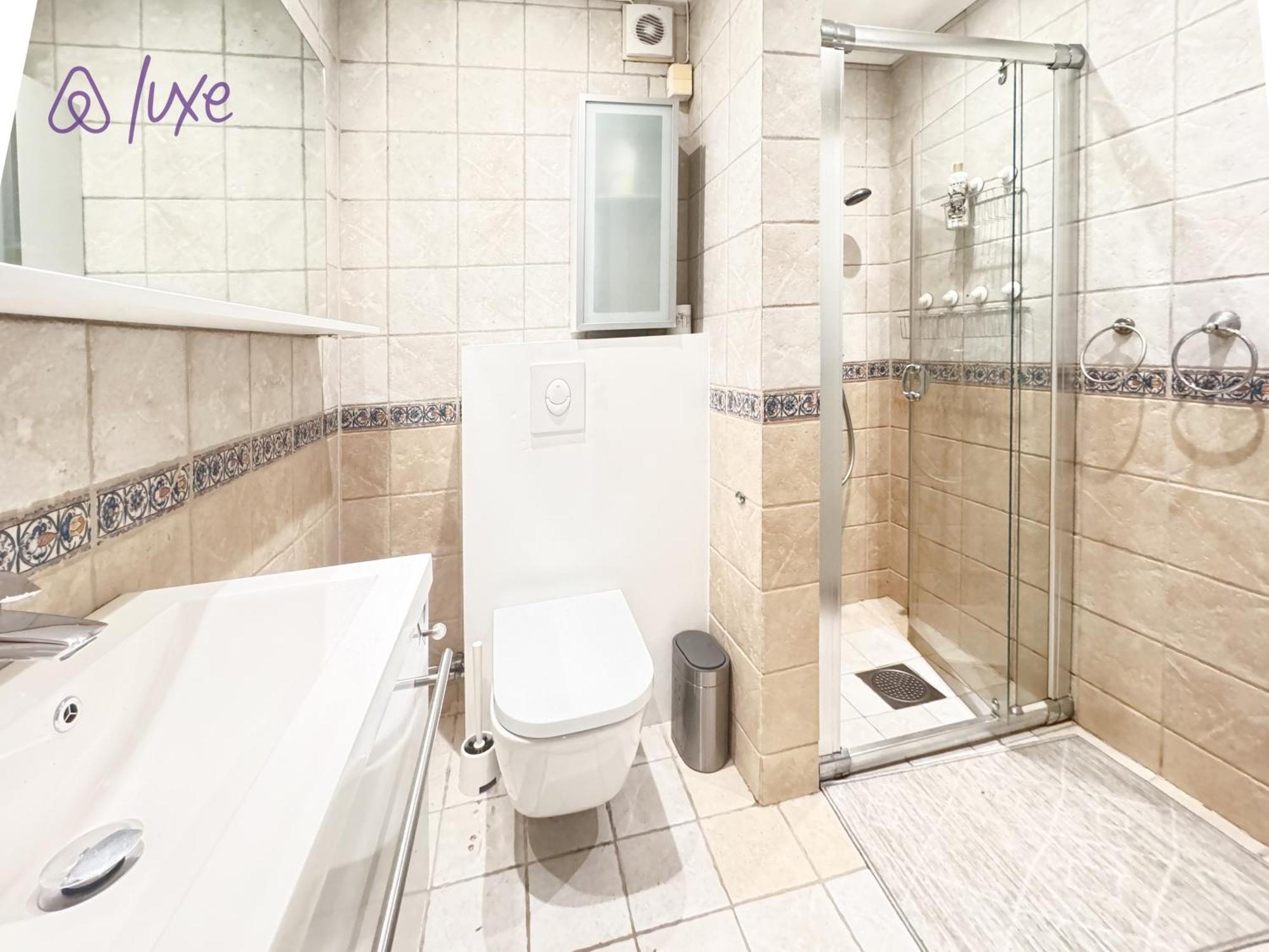 Powerful King Bed Wifi Center Privat overnatting Oslo