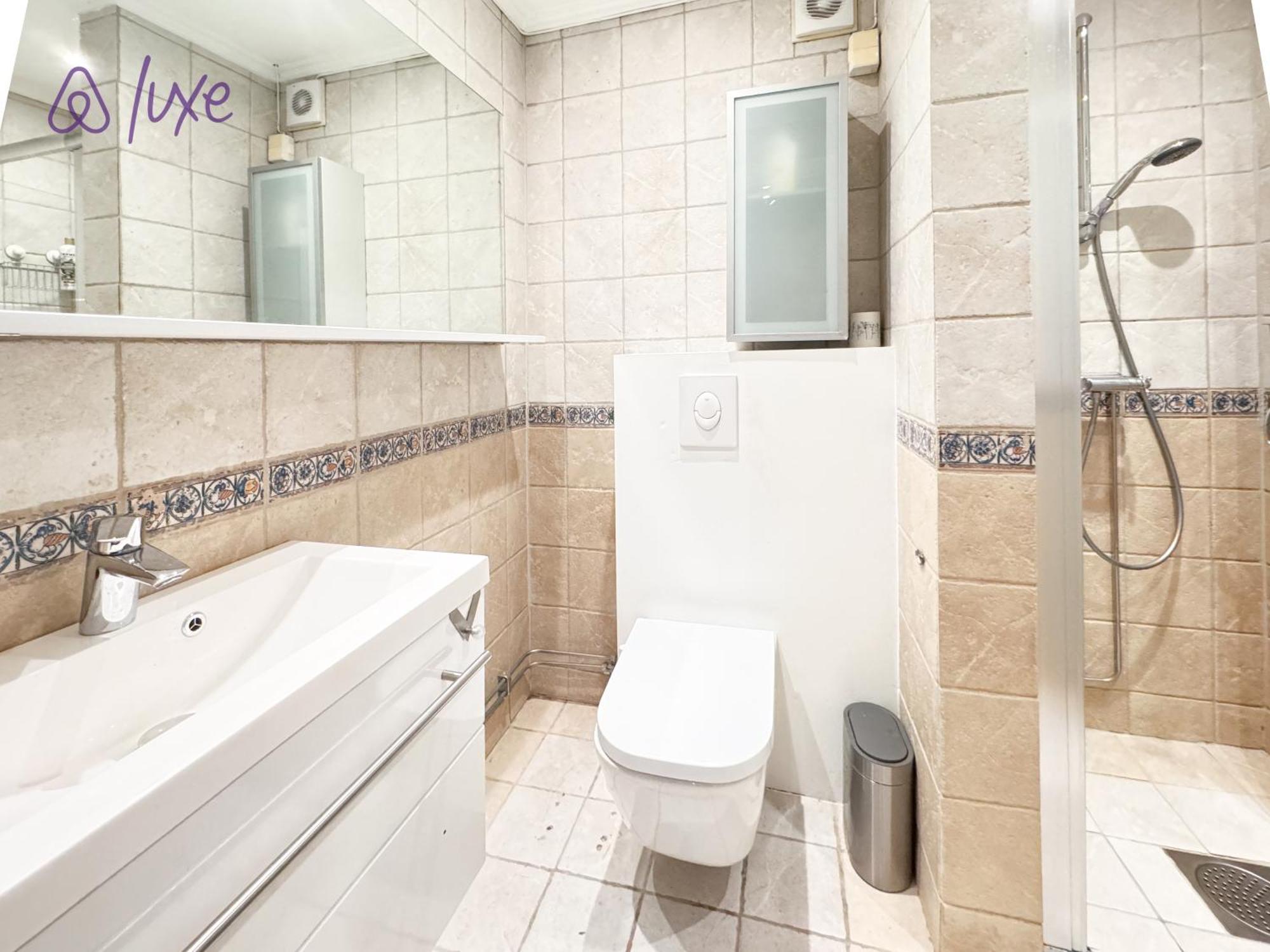 Privat overnatting Powerful King Bed Wifi Center *